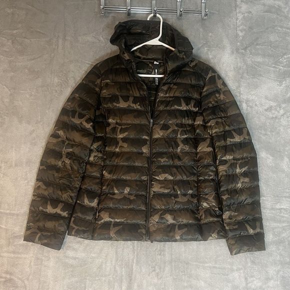 Design Lab Lord & Taylor women's XS Down Packable Puffer jacket‎ camouflage - Picture 1 of 6